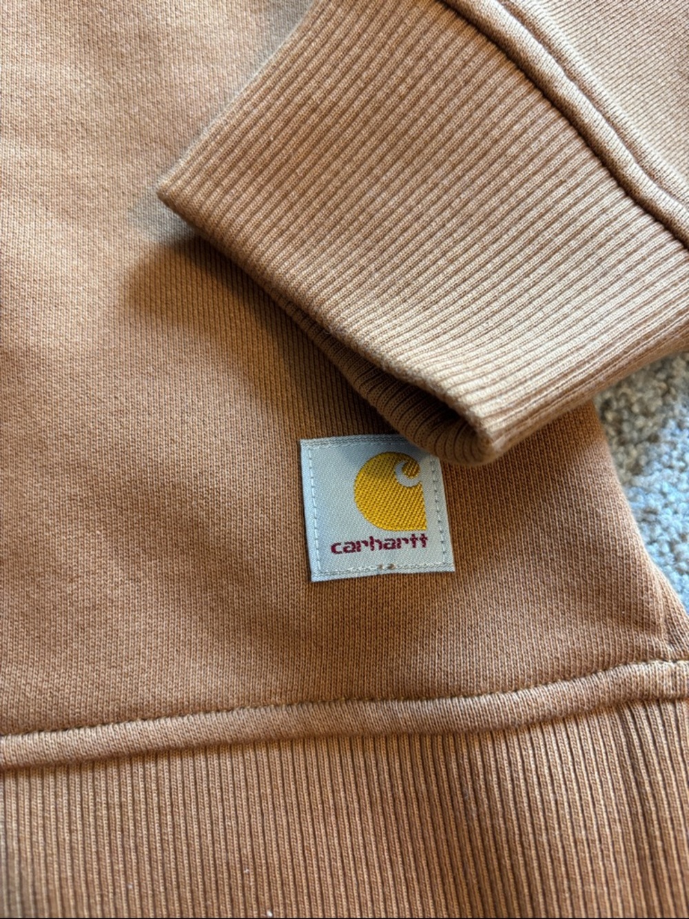 Carhartt Loose fit Caramel Brown Pullover Hoodie with Chest Logo - Picture 3 of 7